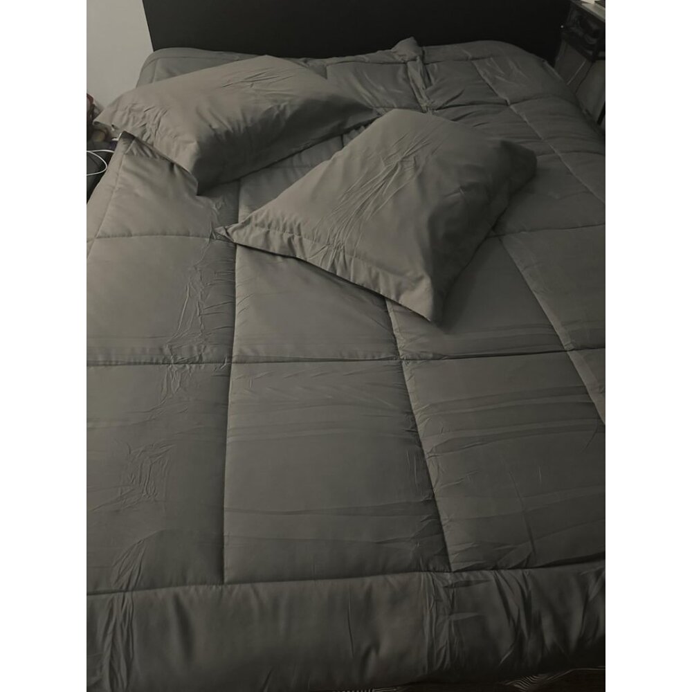 New Black Queen Comforter Set, 3-Piece Box Stitched Bedding, Down Alternative - Picture 7 of 13